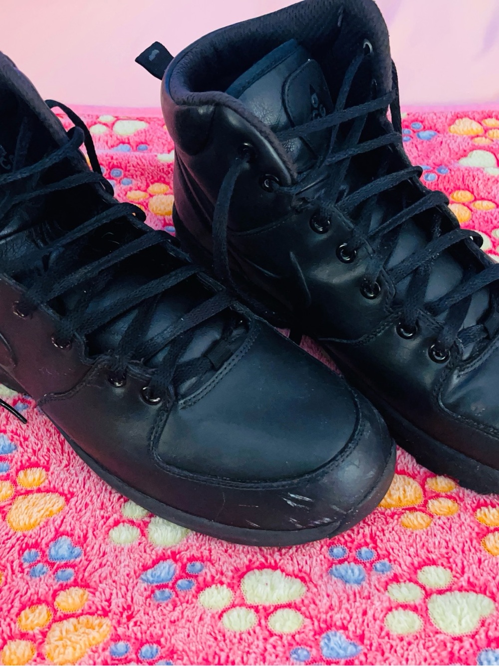 Nike ACG Black High-Top Lace-Up Boots